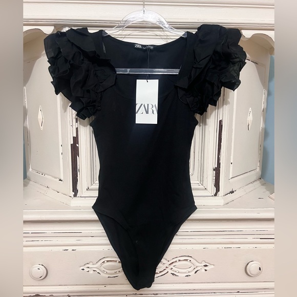 Zara Tops - Zara Bodysuit size s *NWT*